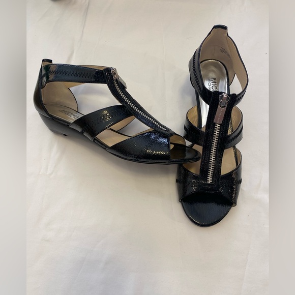 Women’s wedges size 6 1/2M - Picture 1 of 10